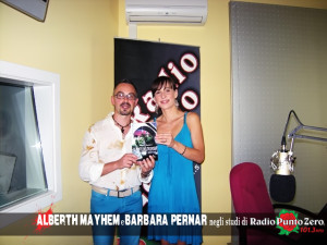 Negli studi di Radio Punto Zero Tre Venezie con Barbara Pernar